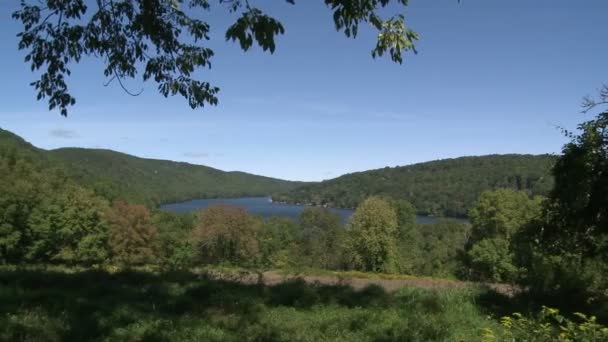 Vista maestosa sulla valle del fiume (2 di 8 ) — Video Stock