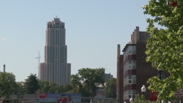 Alto edificio della città (2 di 2 ) — Video Stock