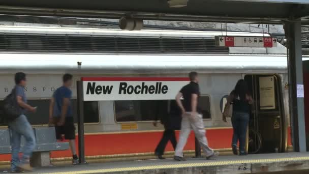 Вид на вокзал Нью-Рошель (3 из 6) ) — стоковое видео