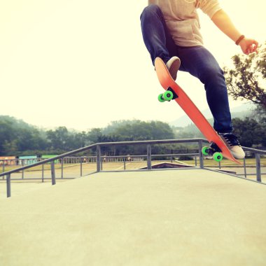 kaykay Parkı'nda kaykaycı