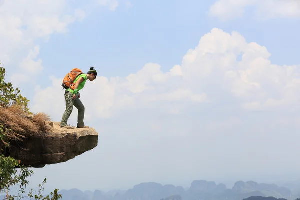 Junge Wanderin — Stockfoto