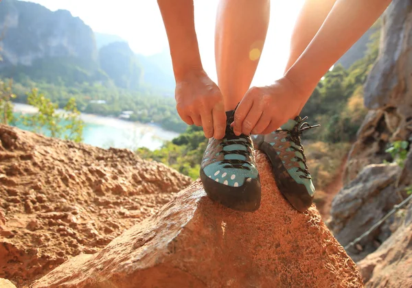 Woman rock climber — Stock Photo, Image