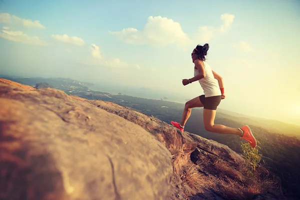 Asian woman runner — Stock Photo, Image