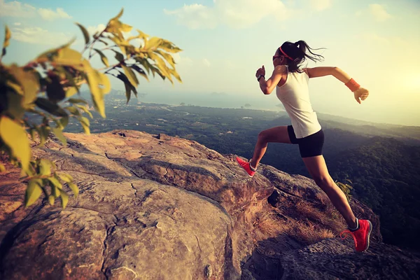 Asian woman runner — Stock Photo, Image