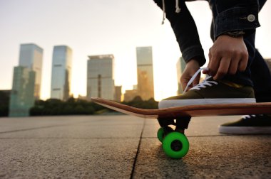 kaykaycı bağlama ayakkabı bağı