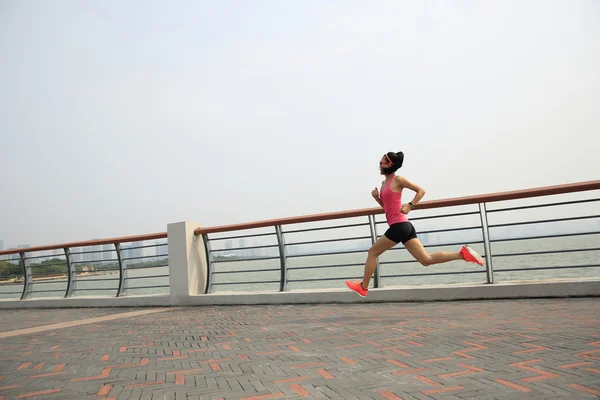 Fitness mulher corredor — Fotografia de Stock