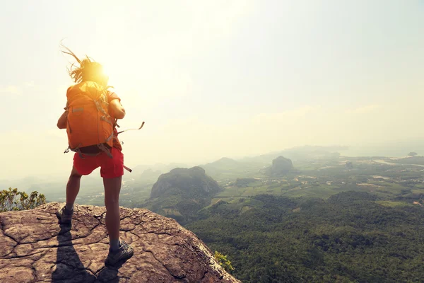 kadın backpacker Hiking