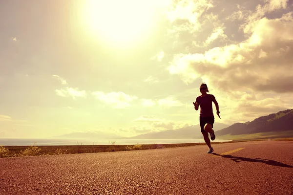 Fitness woman running — Stock Photo, Image