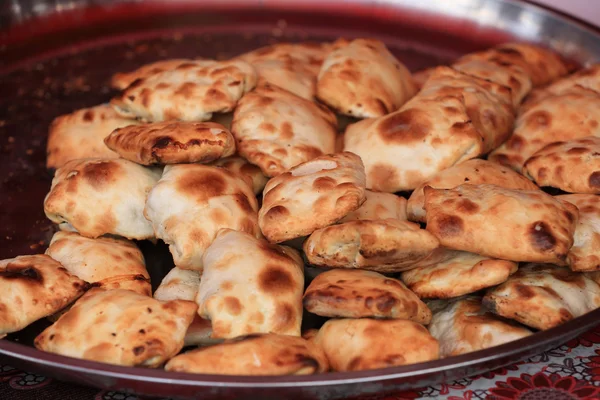 Bollos rellenos tostados comida tradicional — Foto de Stock