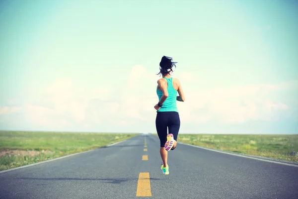 Fitness femme courir — Photo