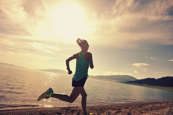 Fitness mujer corriendo —  Fotos de Stock