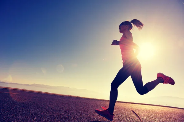 Fitness woman running — Stock Photo, Image