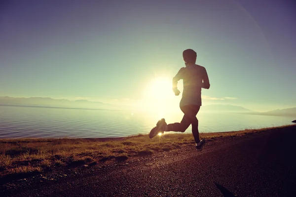 Young fitness woman running — Stock Photo, Image