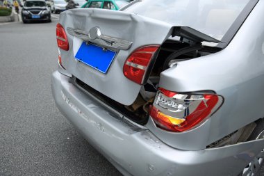 Sokakta trafik kazası.