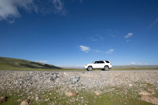 Conduite Voiture Hors Route Sur Piste Dans Les Prairies Haute — Photo