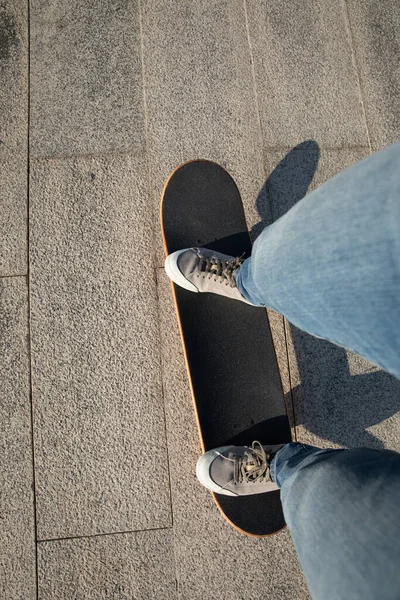 Skateboarder Skateboarding Εξωτερικούς Χώρους — Φωτογραφία Αρχείου