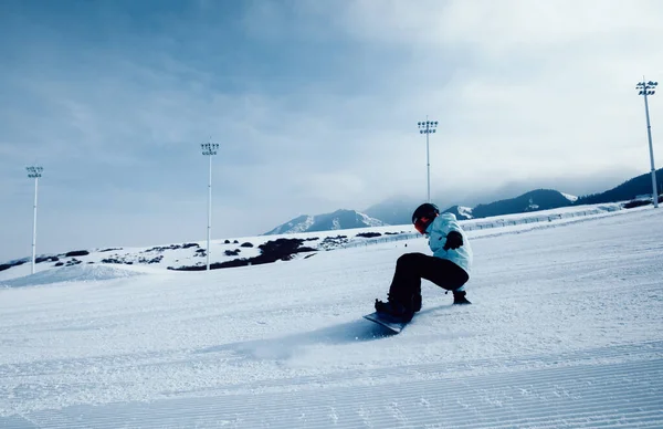 Snowboarder Snowboard Las Montañas Invierno — Foto de Stock