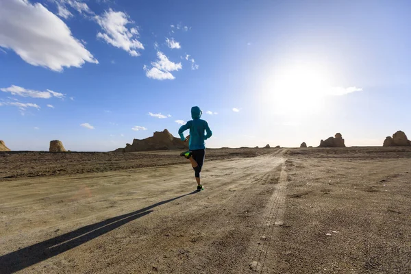 Fitness Nyomvonal Futó Futás Országszerte Futó Homok Sivatag — Stock Fotó