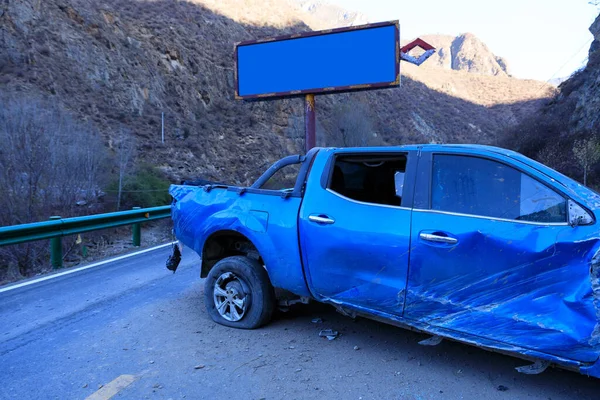 Ongeluk Pick Truck Berg Weg Tibet China — Stockfoto