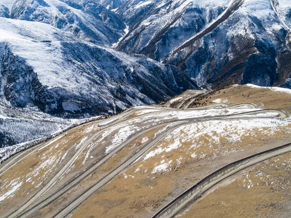 Widok Lotu Ptaka Górskiej Drogi Tybecie — Zdjęcie stockowe