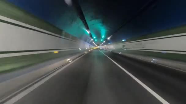 Αυτοκίνητο Οδήγηση Υπόγεια Σήραγγα Φώτα — Αρχείο Βίντεο