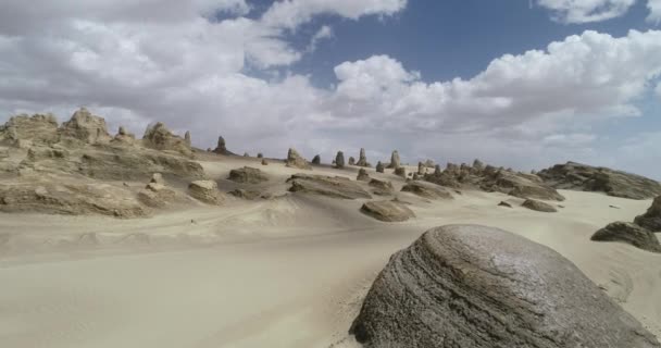 Yardang Landvorm Landschap Het Westen Van China — Stockvideo