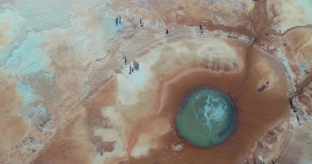 View Beautiful Bubbling Geyser Water Surface Tourists — Stock Video