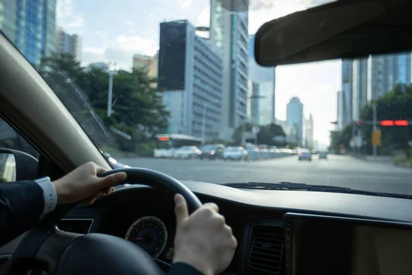 Carro Condução Cidade Moderna — Fotografia de Stock