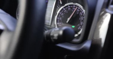 Arabanın iç mekanı, araba kullanma konsepti