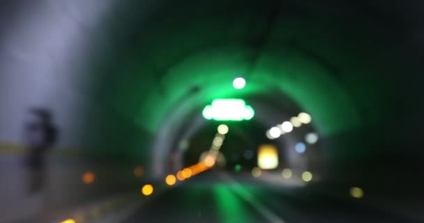 Mengemudi Mobil Terowongan Bawah Tanah Dengan Lampu Video Kabur — Stok Video