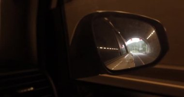 Sürücü araba hareketi, dikiz aynası