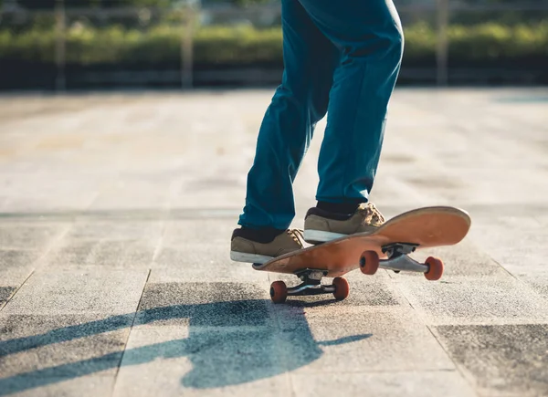 Skateboarder Skate Livre Cidade — Fotografia de Stock