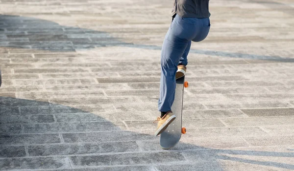 Skateboarder Skateboarding Aire Libre Ciudad — Foto de Stock