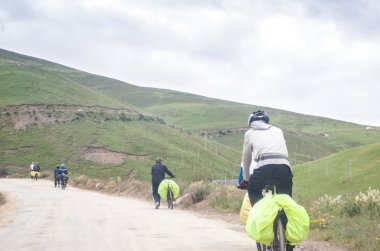 dağ bisikleti tibet, Çin'in yüksek dağlardaki gezintisi