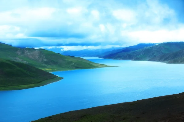 Yangzhuoyong sjö i tibet — Stockfoto
