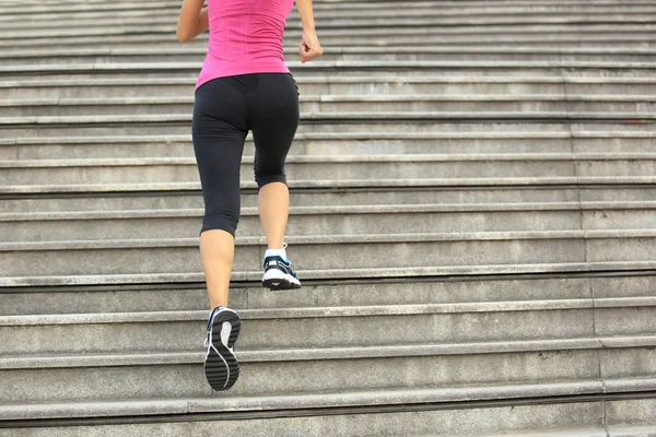 Woman legs running up — Stock Photo, Image