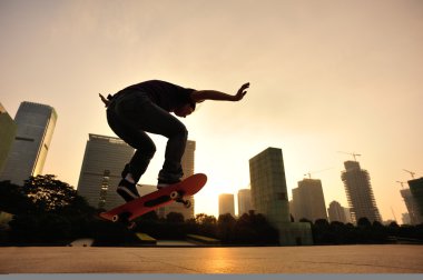 Kaykaycı gündoğumu City