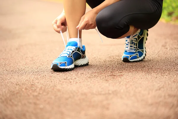 Woman legs running — Stock Photo, Image