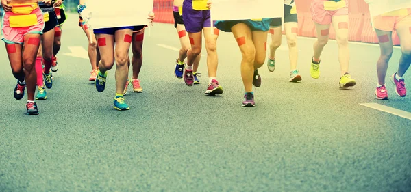 Marathonläuferinnen im Fitness-Wettkampf — Stockfoto