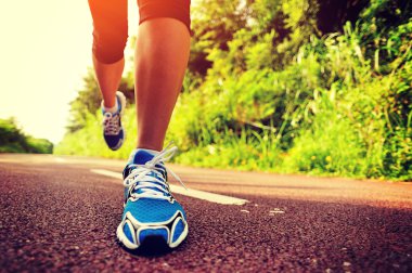 Fitness kadın bacakları koşu