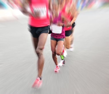 Maraton sporcular Fitness konusunda rekabet