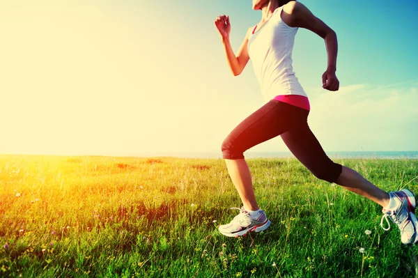 Kobieta młody fitness jogging — Zdjęcie stockowe