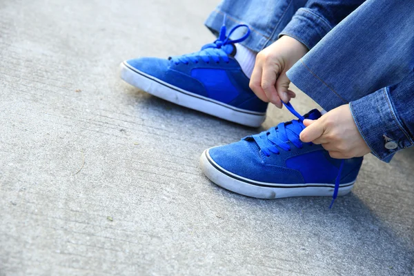 kaykaycı bağlama ayakkabı bağı