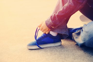 kaykaycı bağlama ayakkabı bağı