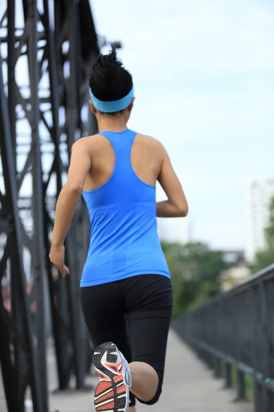 Young fitness woman jogging — Stock Photo, Image