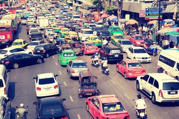 Busy provozu centrální Bangkok — Stock fotografie