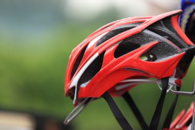 Bisiklet, Kırmızı kask görünümü kapatın