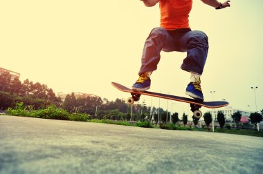 Açık kaykay kaykaycı