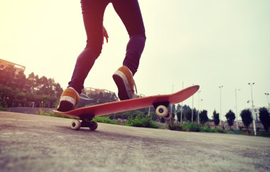 Açık kaykay kaykaycı