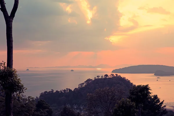 Tramonto sul mare paesaggio — Foto Stock